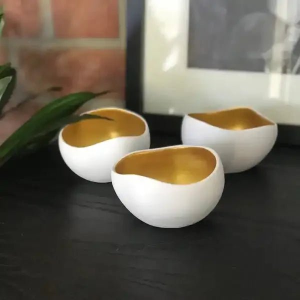 ANOQ Set mit 3 goldenen Teelichthaltern - myshop-ffm