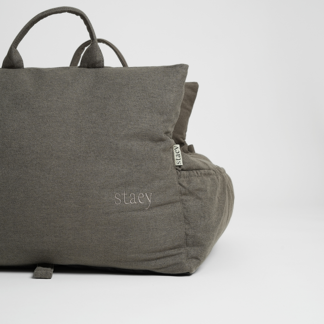 Staey „Lara“ Hund Autositz Taupe | 3-in-1 Hundebett