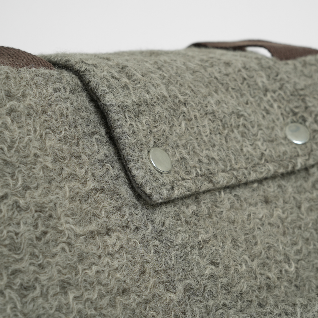 Staey „Curl“ Hundetragetasche | Taupe