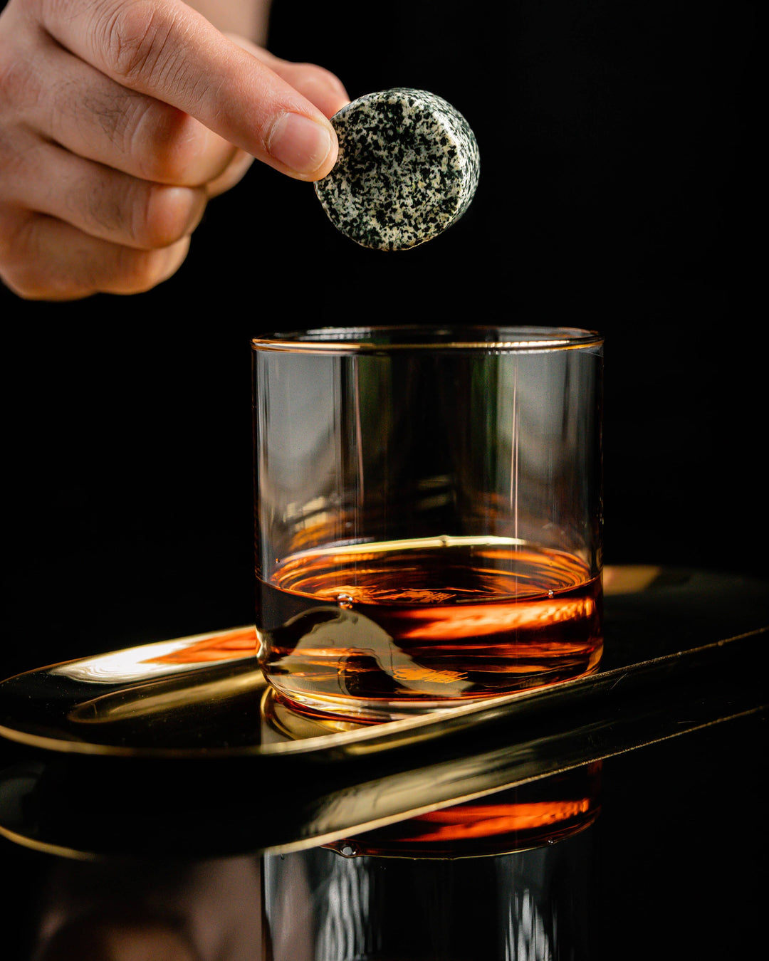 ROCKS × Whiskey Quiz – Geschenkset mit Whisky-Kühlsteinen