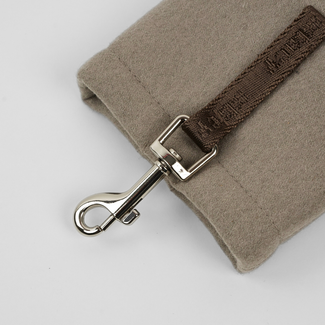 Staey - Elma Leckerli-Tasche mit Kotbeutelhalter | Sand