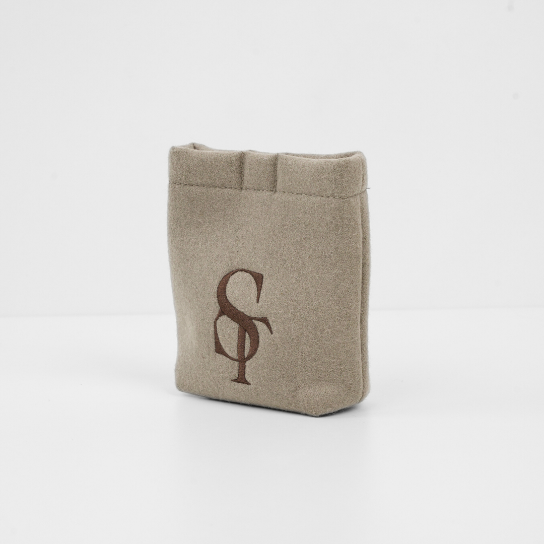 Staey - Elma Leckerli-Tasche mit Kotbeutelhalter | Sand
