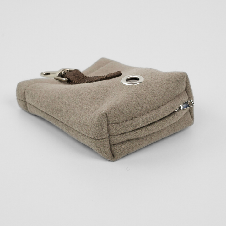 Staey - Elma Leckerli-Tasche mit Kotbeutelhalter | Sand