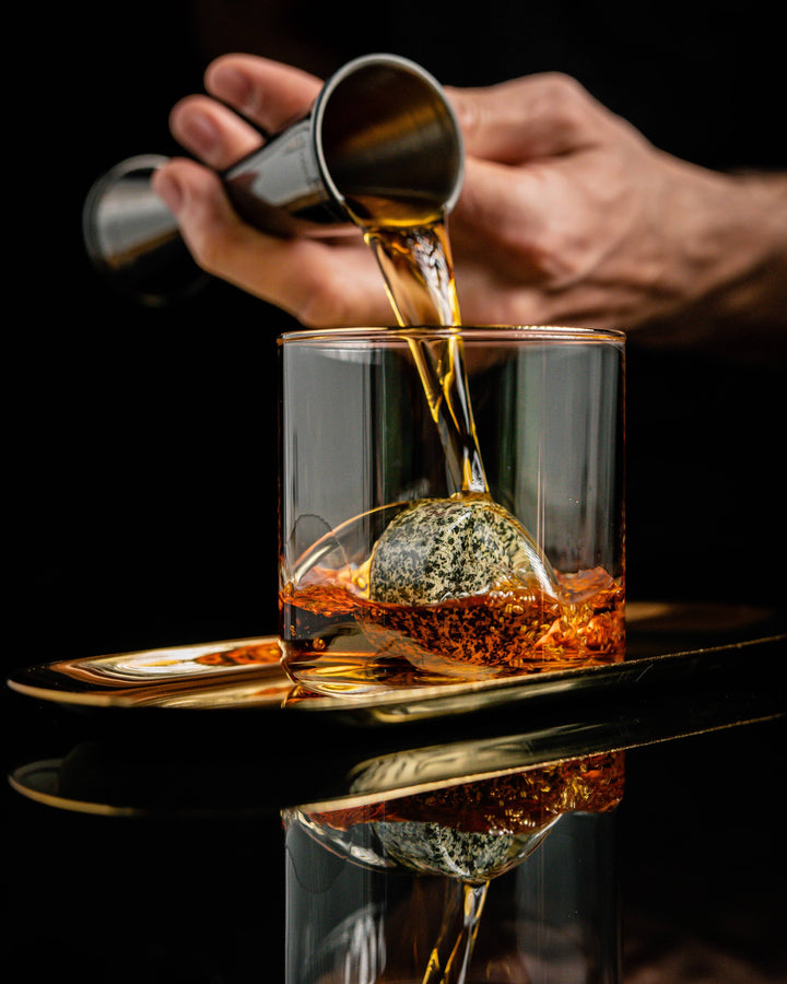 ROCKS × Whiskey Quiz – Geschenkset mit Whisky-Kühlsteinen