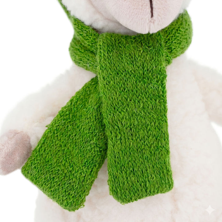 Kuscheltier Schaf Nicky mit grüner Mütze 20 cm