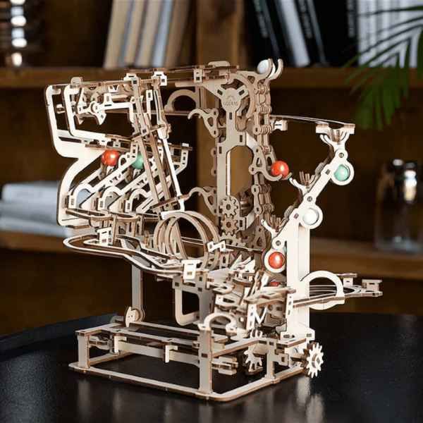 UGEARS "Marble Run Chain Host" Murmel-Kettenbahn 3D Modellbausatz aus Holz