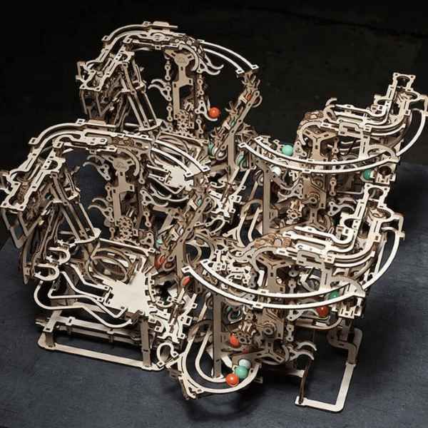 UGEARS "Marble Run Chain Host" Murmel-Kettenbahn 3D Modellbausatz aus Holz